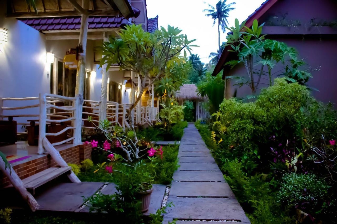Angels Bungalow Nusa Penida Ped Экстерьер фото